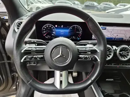 Photo 15 Mercedes GLA  250 e Hybrid EQ 8G-DCT