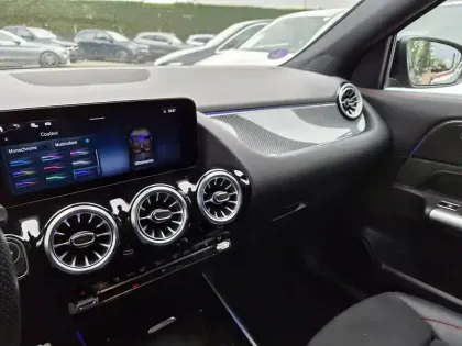 Photo 21 Mercedes GLA  250 e Hybrid EQ 8G-DCT