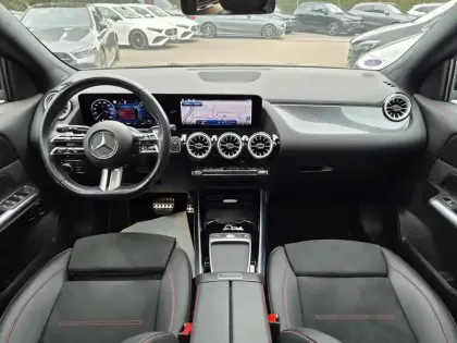 Photo 10 Mercedes GLA  250 e Hybrid EQ 8G-DCT