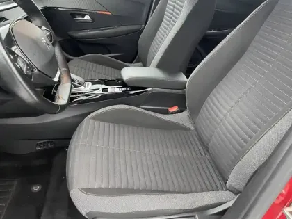 Photo 14 Peugeot 208  Electrique 50 kWh 136ch