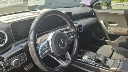 Photo 8 Mercedes Classe A  200 7G-DCT