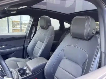 Photo 49 Jaguar E-Pace P300E CH PHEV AWD BVA