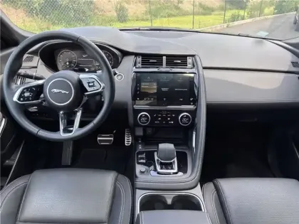 Photo 16 Jaguar E-Pace P300E CH PHEV AWD BVA