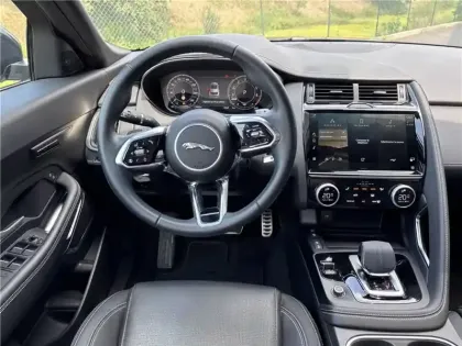Photo 53 Jaguar E-Pace P300E CH PHEV AWD BVA