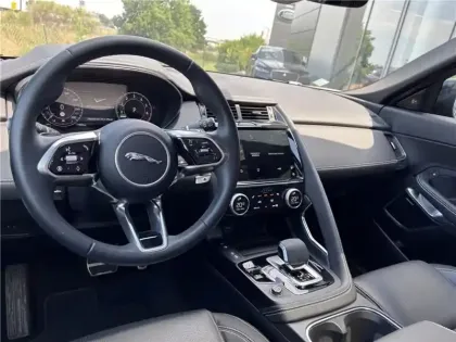 Photo 59 Jaguar E-Pace P300E CH PHEV AWD BVA