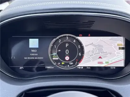 Photo 63 Jaguar E-Pace P300E CH PHEV AWD BVA