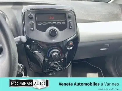 Photo 95 Peugeot 108 1.2 PURETECH 82CH BVM5