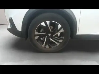 Photo 10 Peugeot 2008  1.2 PureTech 130ch S&S GT EAT8