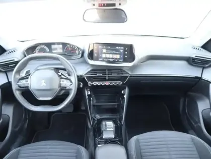 Photo 7 Peugeot 2008  1.2 PureTech 130ch S&S Style EAT8