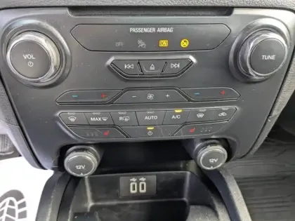 Photo 13 Ford Ranger  2.0 TDCi 170ch Super Cab Limited 23250? HT