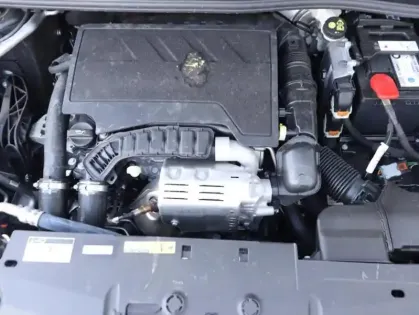 Photo 11 Peugeot 408  1.2 PureTech 130ch S&S Allure Pack EAT8