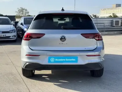 Photo 6 Volkswagen Golf  1.5 eHybrid 204ch VW Edition DSG6