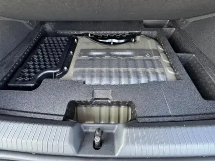 Photo 17 Volkswagen Golf  1.5 eHybrid 204ch VW Edition DSG6