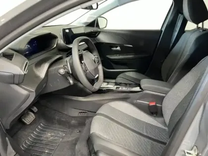 Photo 9 Peugeot 208  1.2 Hybrid 110 Allure e-DCS6 Radars Carplay
