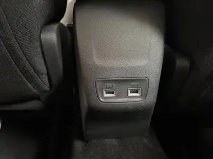 Photo 14 Peugeot 208  e- 136 Allure Pack Carplay Camera Led