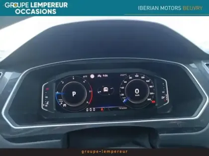 Photo 12 Volkswagen Tiguan  2.0 TDI 150ch Elegance DSG7