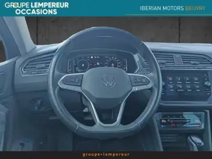 Photo 11 Volkswagen Tiguan  2.0 TDI 150ch Elegance DSG7