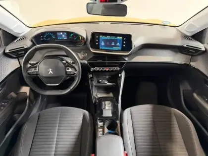Photo 6 Peugeot 208  e- 136 Style  Carplay Led