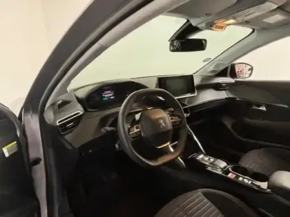 Photo 7 Peugeot 208  e- 136 Style Camera 180 Carplay Led