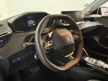 Photo 8 Peugeot 208  e- 136 Style Camera 180 Carplay Led