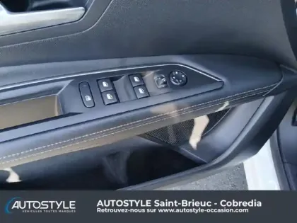 Photo 13 Peugeot 3008  1.5 BlueHDi 130ch E6.c GT Line S&S EAT8