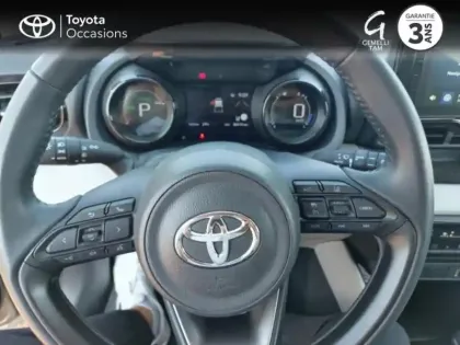 Photo 12 Toyota Yaris  116h Iconic 5p MY22