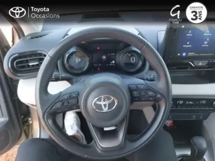 Photo 8 Toyota Yaris  116h Iconic 5p MY22