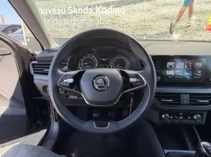 Photo 10 Skoda Kamiq  1.0 TSI Evo 110ch Ambition