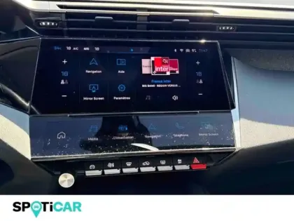Photo 13 Peugeot 408  PHEV 180ch Allure Pack e-EAT8