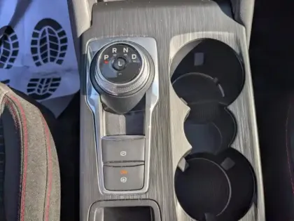 Photo 14 Ford Kuga  2.5 Duratec 180ch Hybrid FlexiFuel ST-Line Powershift