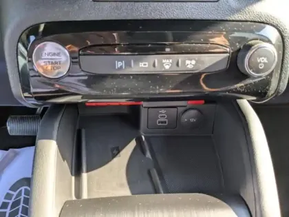 Photo 13 Ford Kuga  2.5 Duratec 180ch Hybrid FlexiFuel ST-Line Powershift