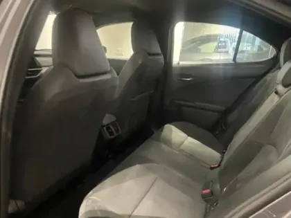 Photo 14 Lexus UX  300h Pack MY26