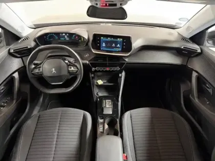 Photo 6 Peugeot 2008  e- 136ch Style