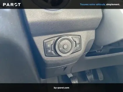Photo 17 Ford Transit Courier Fourgonnette 1.0E 100ch Stop&Start Trend