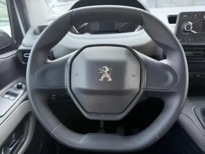 Photo 13 Peugeot Rifter PureTech 110 S&S Active