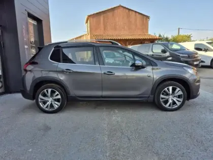 Photo 17 Peugeot 2008 1.2 Puretech 110 S&S Crossway