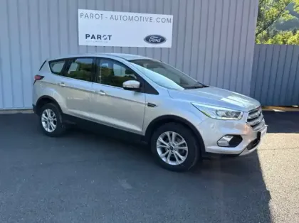 Photo 25 Ford Kuga 1.5 TDCi 120ch Stop&Start Titanium 4x2 Euro6.2