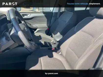Photo 9 Ford Focus 1.0 Flexifuel mHEV 125ch Titanium Style