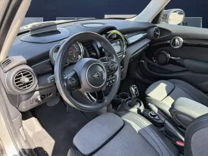 Photo 17 Mini Mini Hatch 5 Portes Cooper 136 ch BVA7