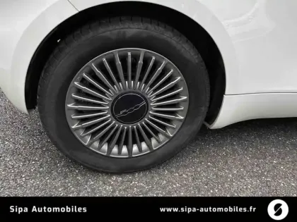 Photo 28 Fiat 500  e 95 ch