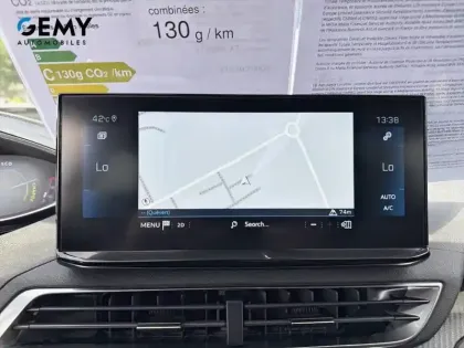 Photo 15 Peugeot 5008  Hybrid 136 e-DCS6