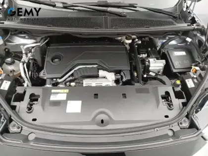 Photo 11 Peugeot 3008  Hybrid 136 e-DCS6