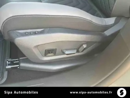 Photo 28 Jeep Compass  1.2 Turbo T3 145 ch BVR6 e-Hybrid 4x2