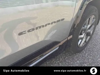 Photo 32 Jeep Compass  1.2 Turbo T3 145 ch BVR6 e-Hybrid 4x2