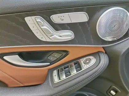 Photo 17 Mercedes GLC 220 d 4MATIC AMG Line Launch E