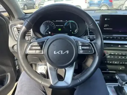 Photo 14 Kia Xceed  1.6 GDi 105ch + Plug-In 60.5ch Premium DCT6