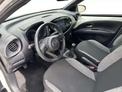 Photo 8 Toyota Aygo X  1.0 VVT-i 72ch Dynamic MY23