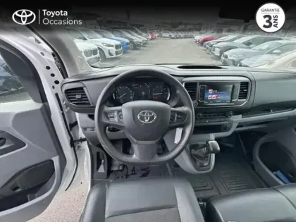 Photo 8 Toyota Proace  Medium 1.5 D-4D 120 Business MY20