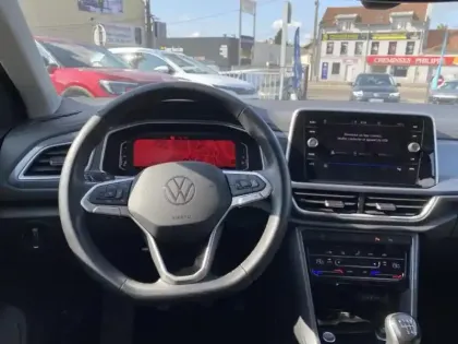 Photo 14 Volkswagen T-roc  1.5 TSI EVO 150ch Style
