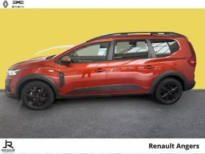Photo 9 Dacia Jogger  1.6 hybrid 140ch Extreme 7 places -24